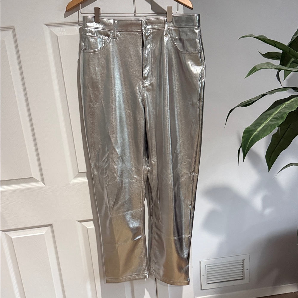 Abercrombie & Fitch Metallic Silver Cropped Jeans